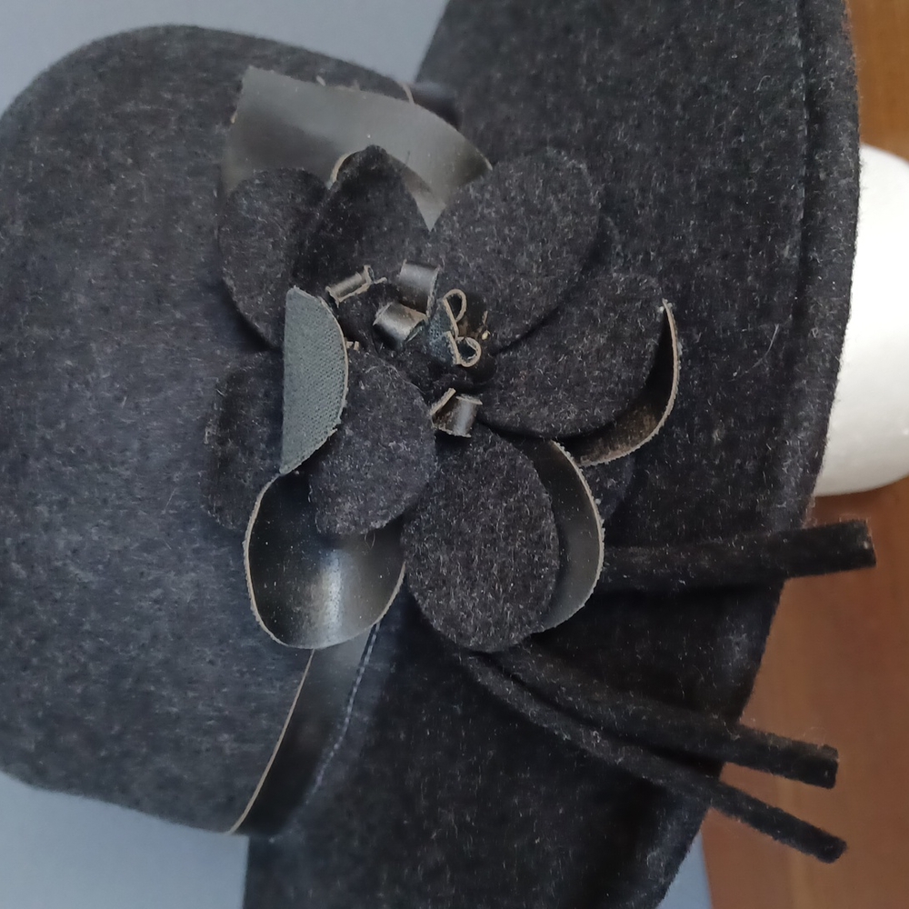 Hat - Picture 11 of 14